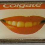 Pin COLGATE