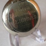 Polvera con espejo MENDEL y CÍA.