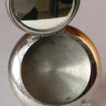 Polvera con espejo MENDEL y CÍA.